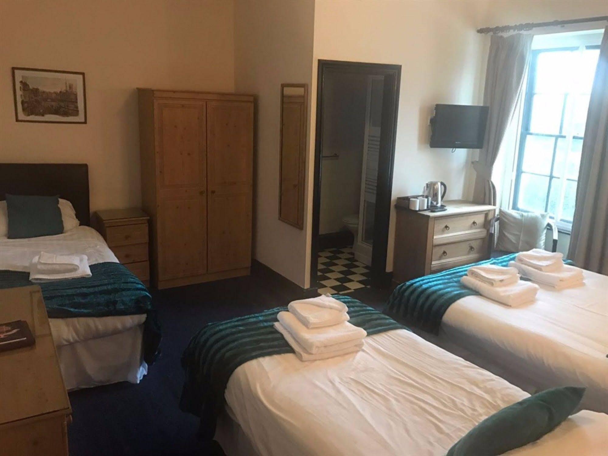 The County Hotel Haverfordwest Eksteriør billede