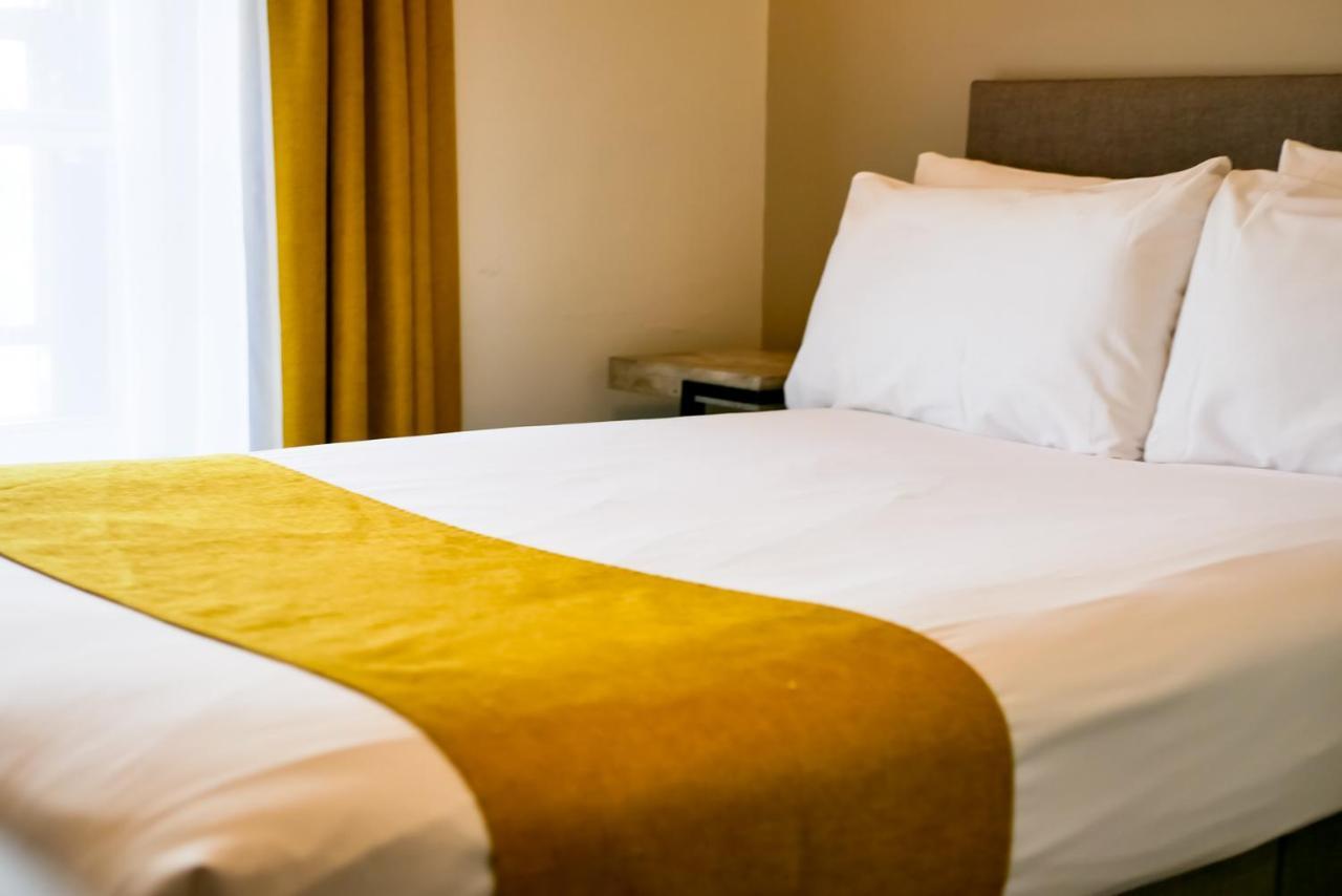 The County Hotel Haverfordwest Eksteriør billede