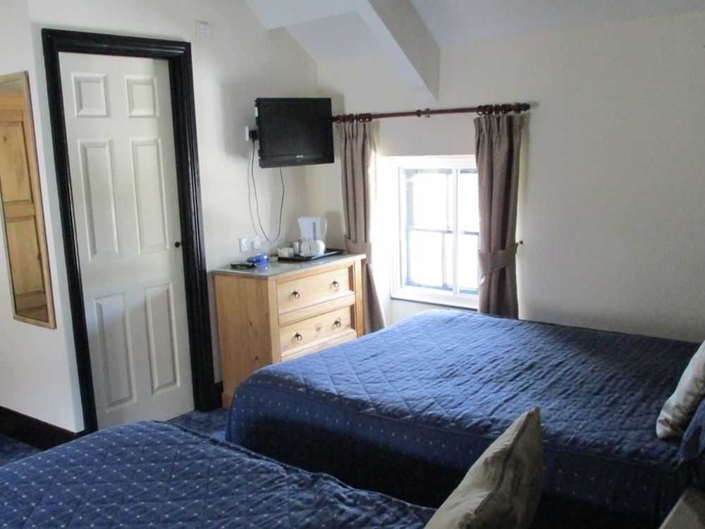 The County Hotel Haverfordwest Eksteriør billede